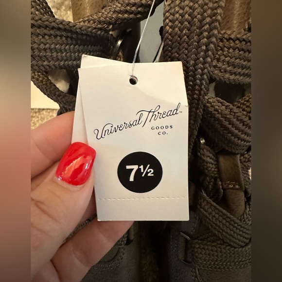 Universal Thread - Taupe Lace-Up Wedge Boots (Size 7.5) - Picture 6 of 8